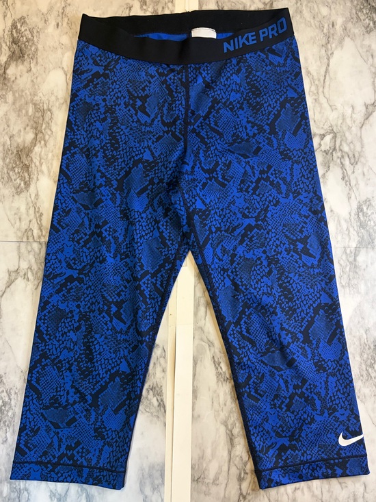 Nike Pants - Nike Blue & Black Snake animal Print Capri athletic Pants size L